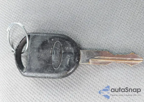 2004 Ford F-150 Stx/Xl/Xlt z USA, uszkodzony, nr VIN 1FTRX12W24NC21117